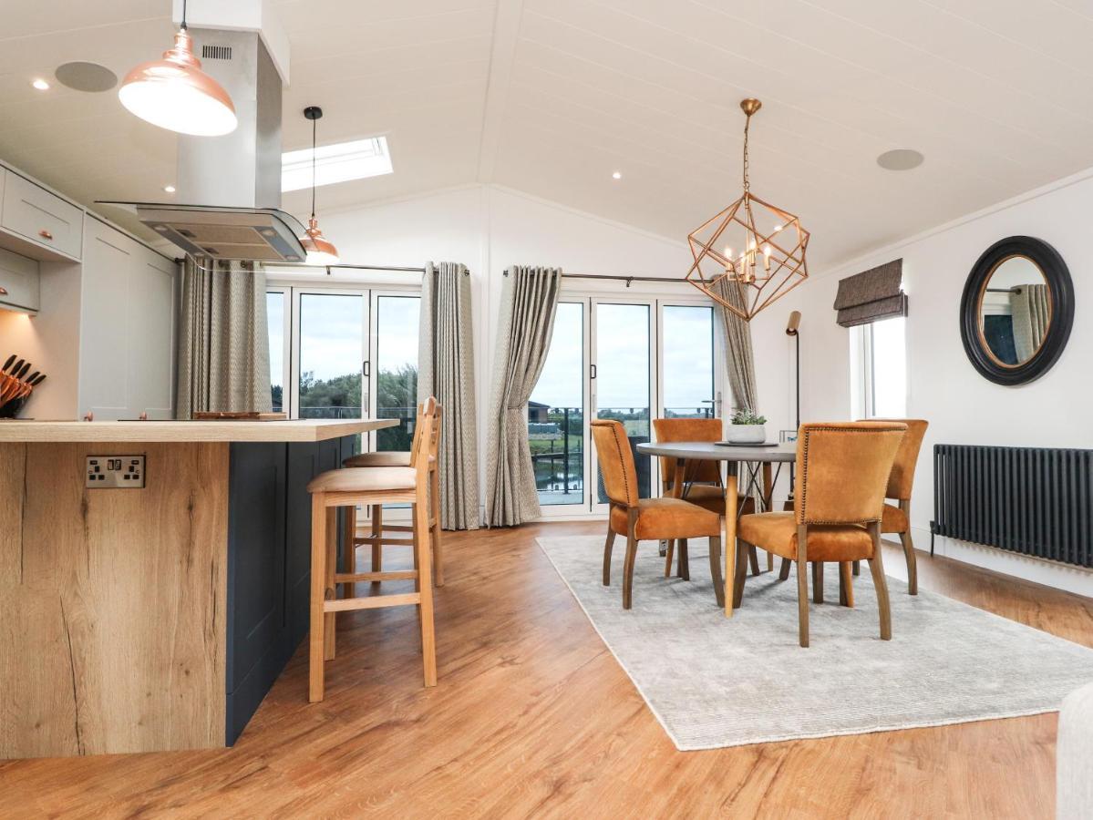 Henry Haven Villa Престън Екстериор снимка