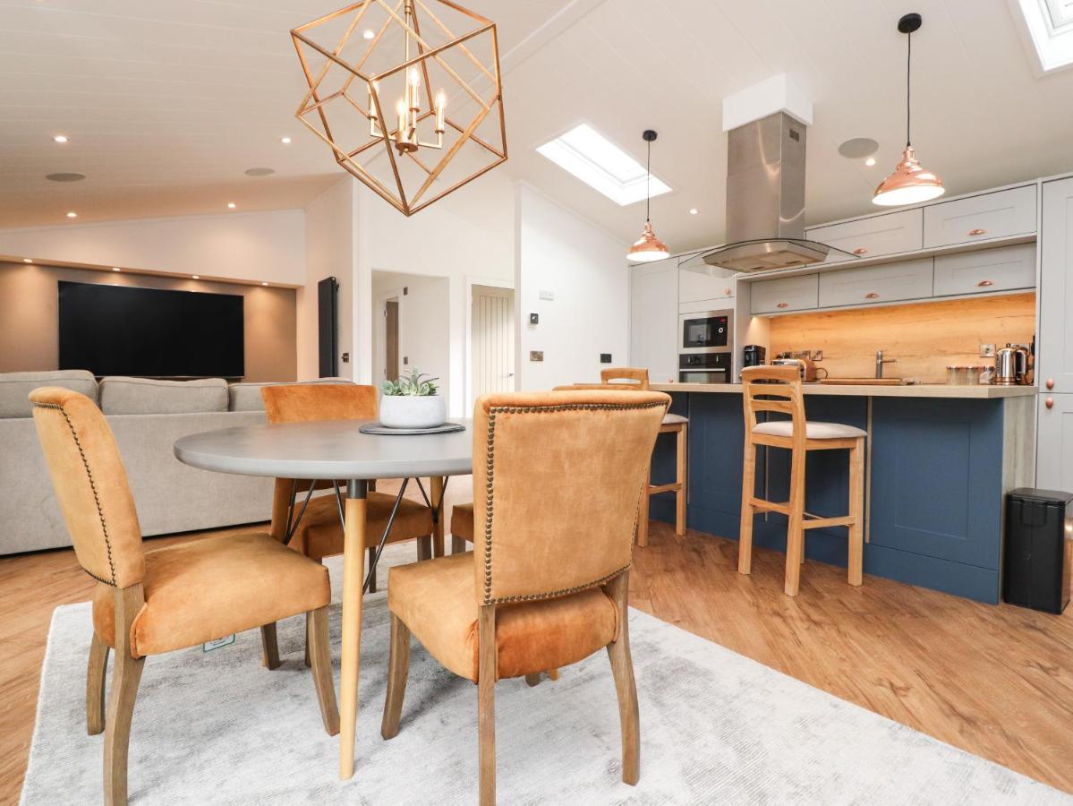 Henry Haven Villa Престън Екстериор снимка