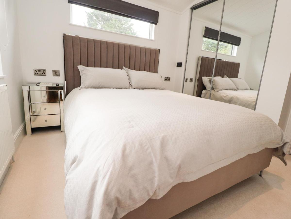 Henry Haven Villa Престън Екстериор снимка